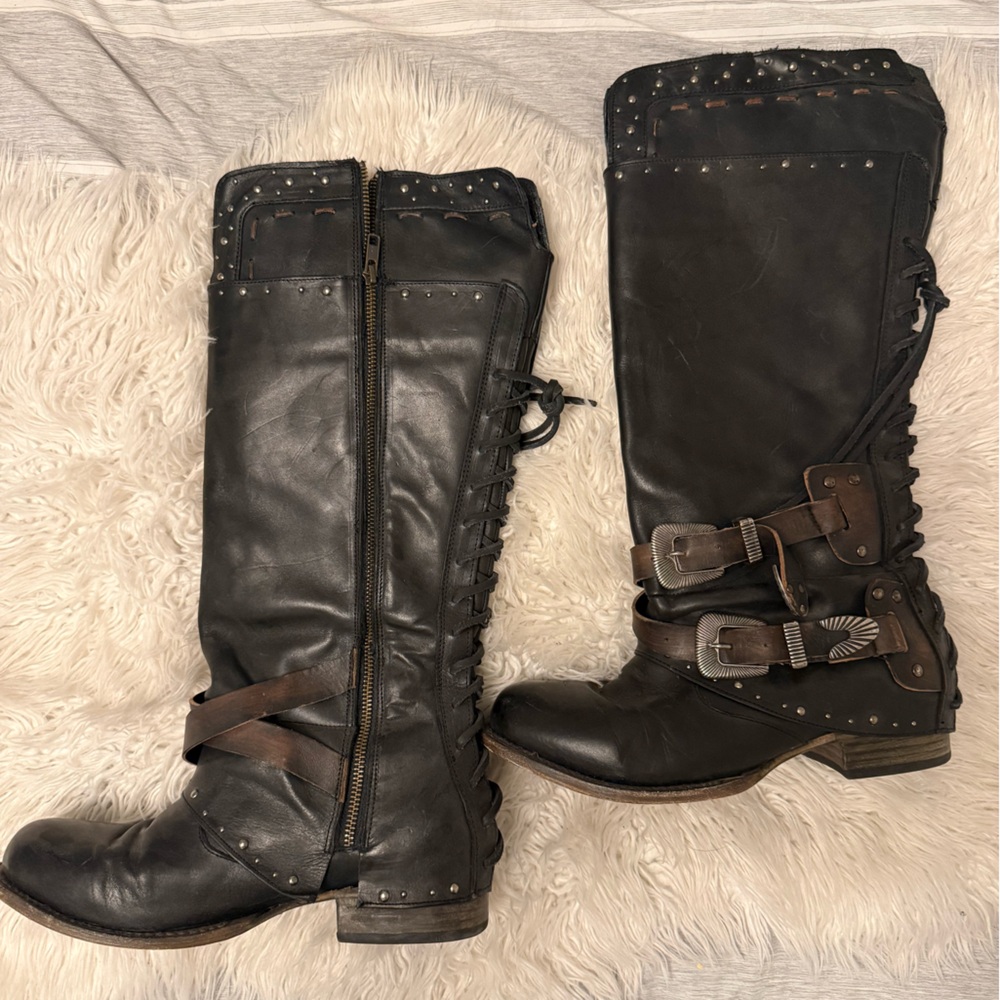 Freebird by Steven Ramona Black